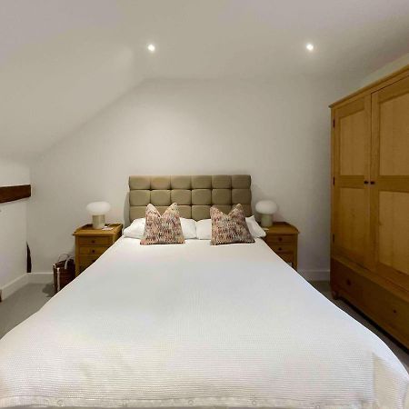 Immaculate Barn Annexe Close To Stansted Airport Грейт-Данмоу Экстерьер фото
